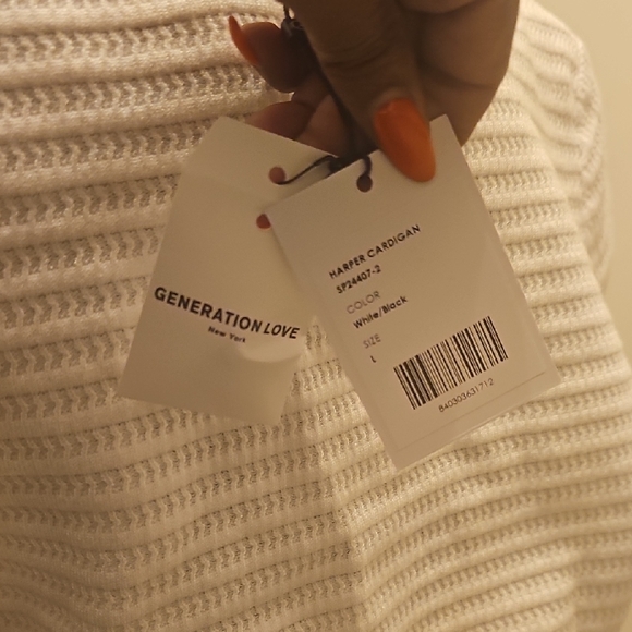 Generation Love White Textured Harper Cardigan - Picture 3 of 3